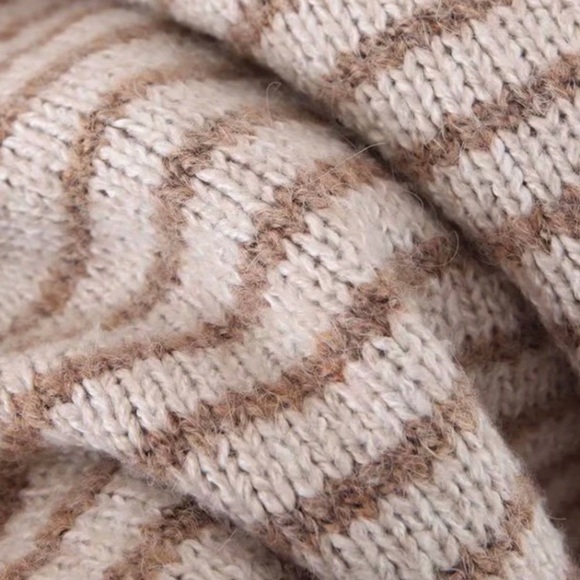 SOLD OUT - Picture 6 of 6